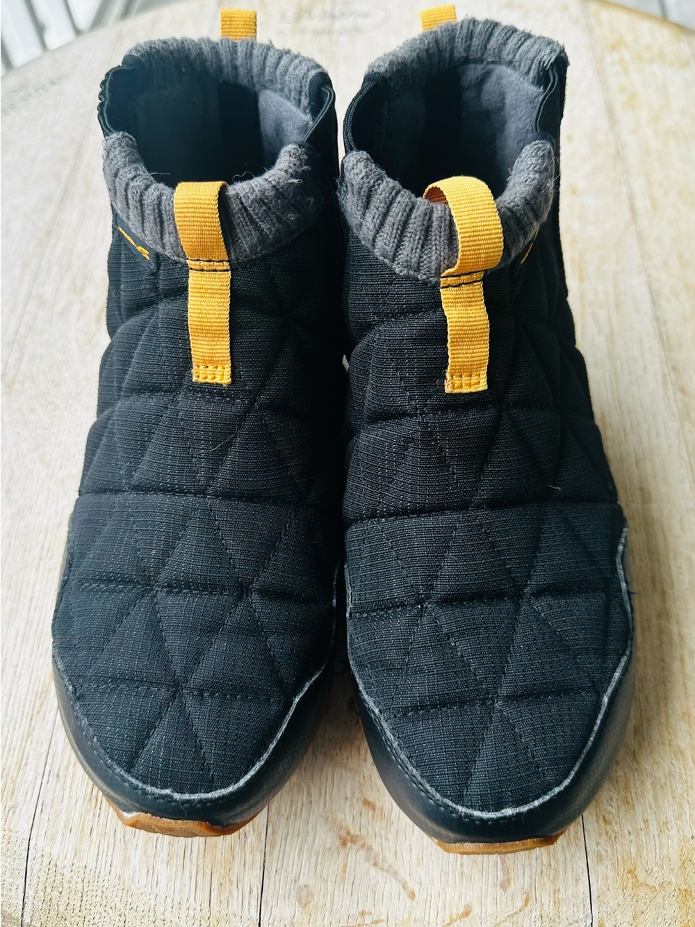Teva Ember Womens Size 5 Black Quilted Slip-On Ankle Boots | Cozy Outdoor Shoes - Picture 5 of 14